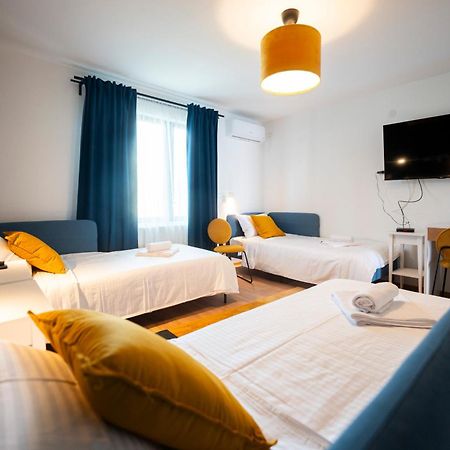 Cozy Nook B&B - Free Private Parking 诺威萨 外观 照片
