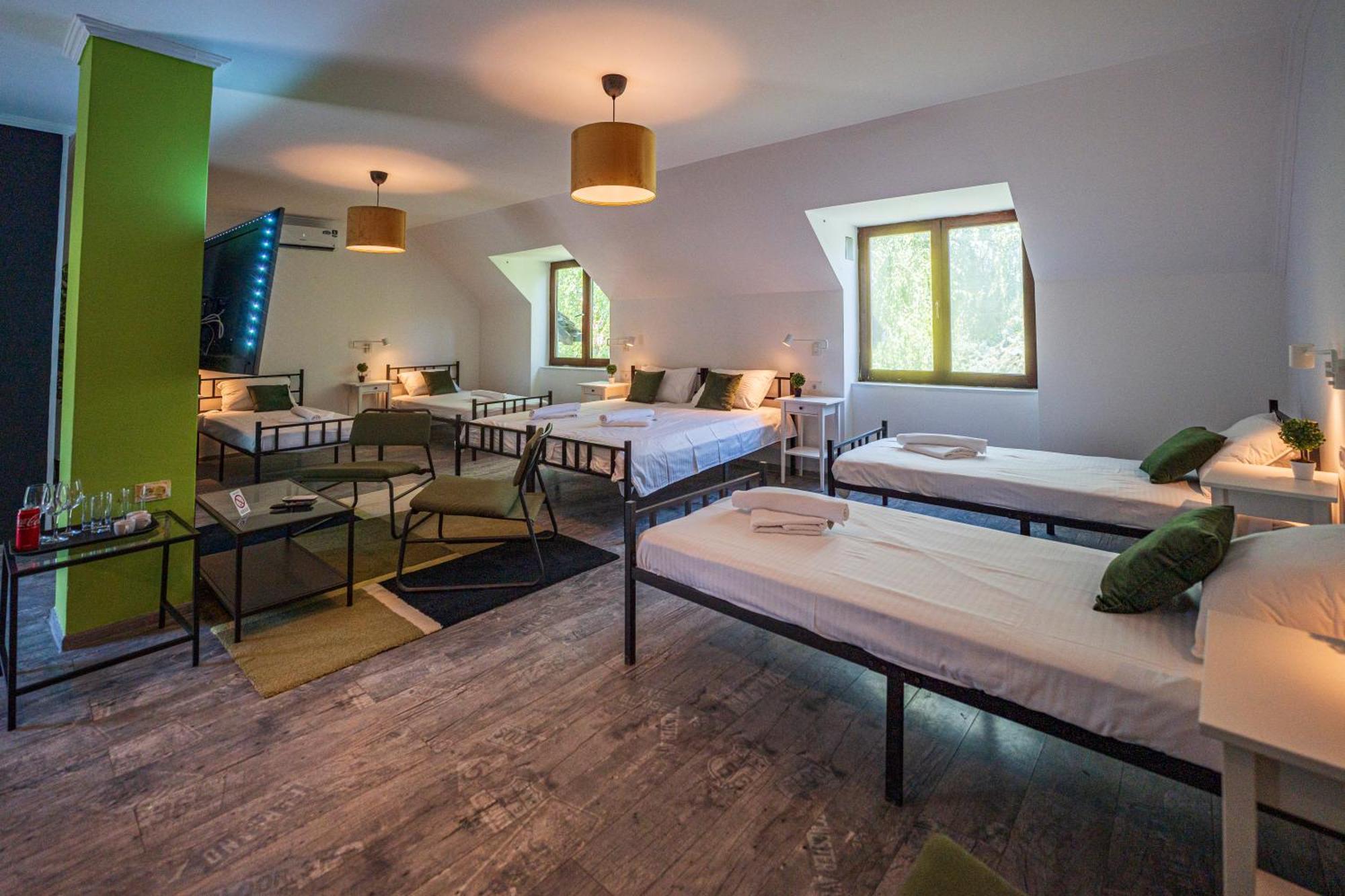 Cozy Nook B&B - Free Private Parking 诺威萨 外观 照片