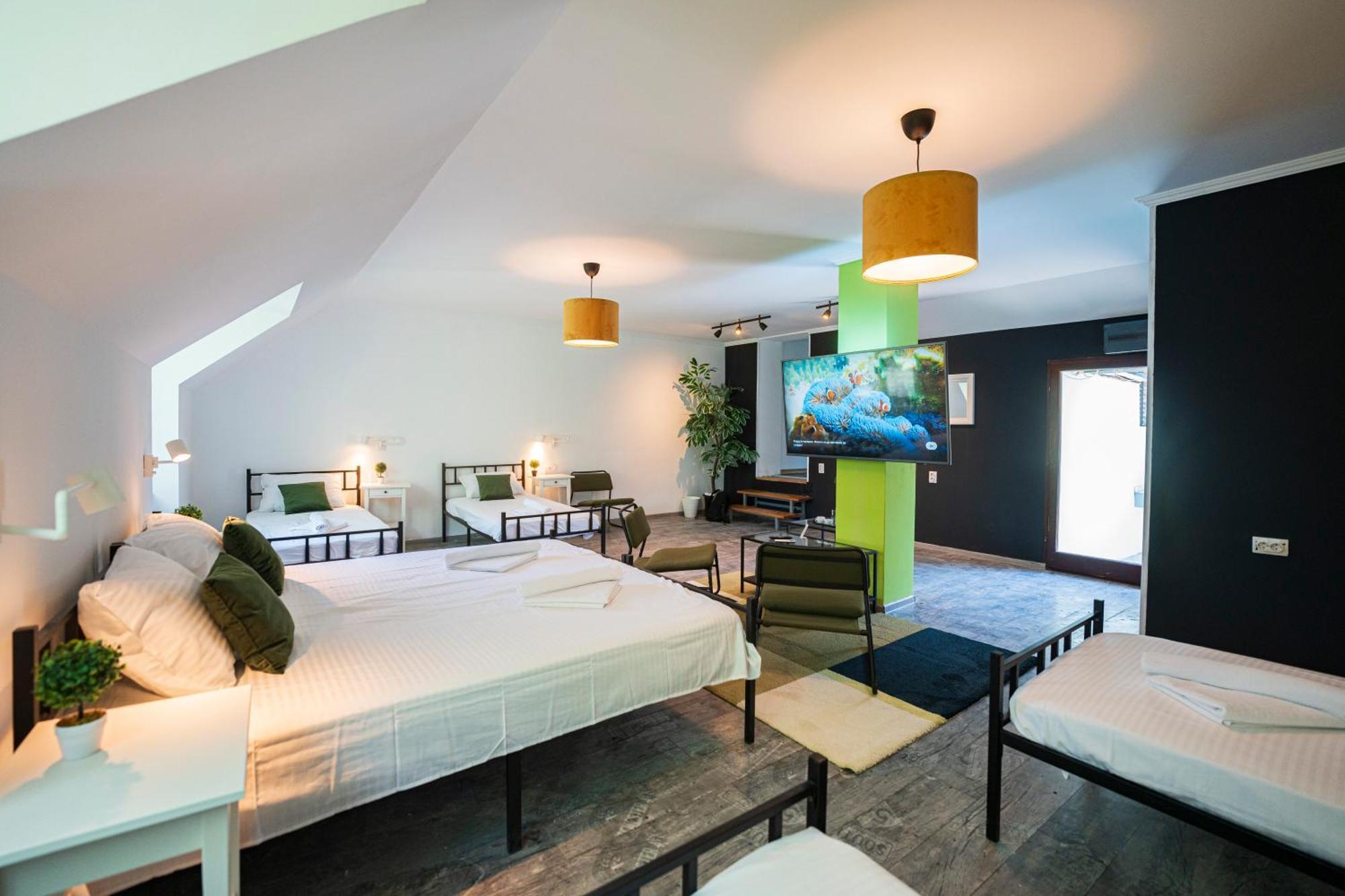 Cozy Nook B&B - Free Private Parking 诺威萨 外观 照片